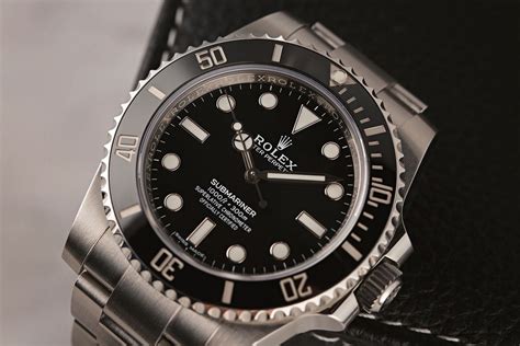 how much did a rolex submariner cost in 2000|used rolex submariner for sale.